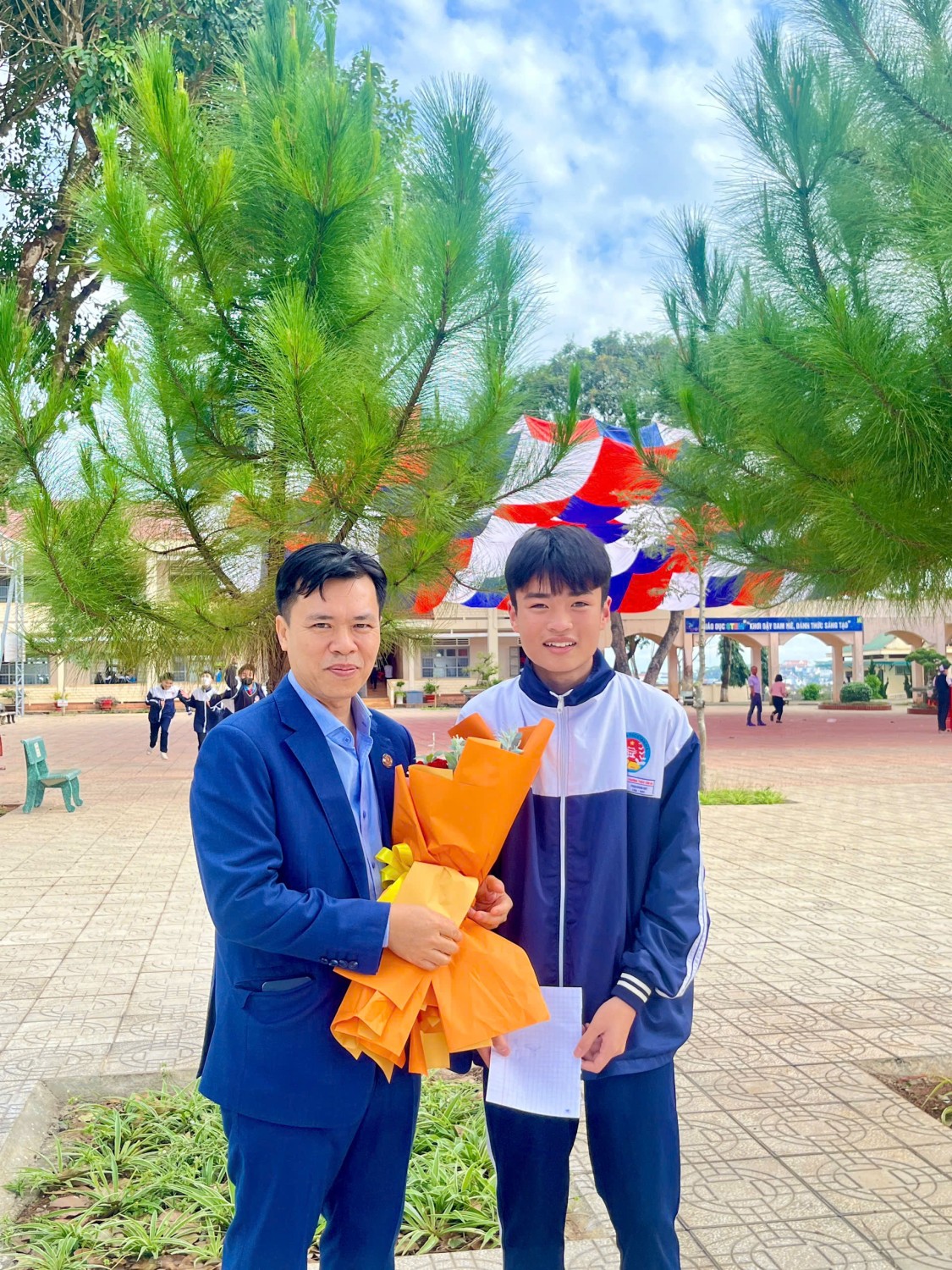 z6082962387392 833145c8ba654c05a9ee8c23b0ed2bfb