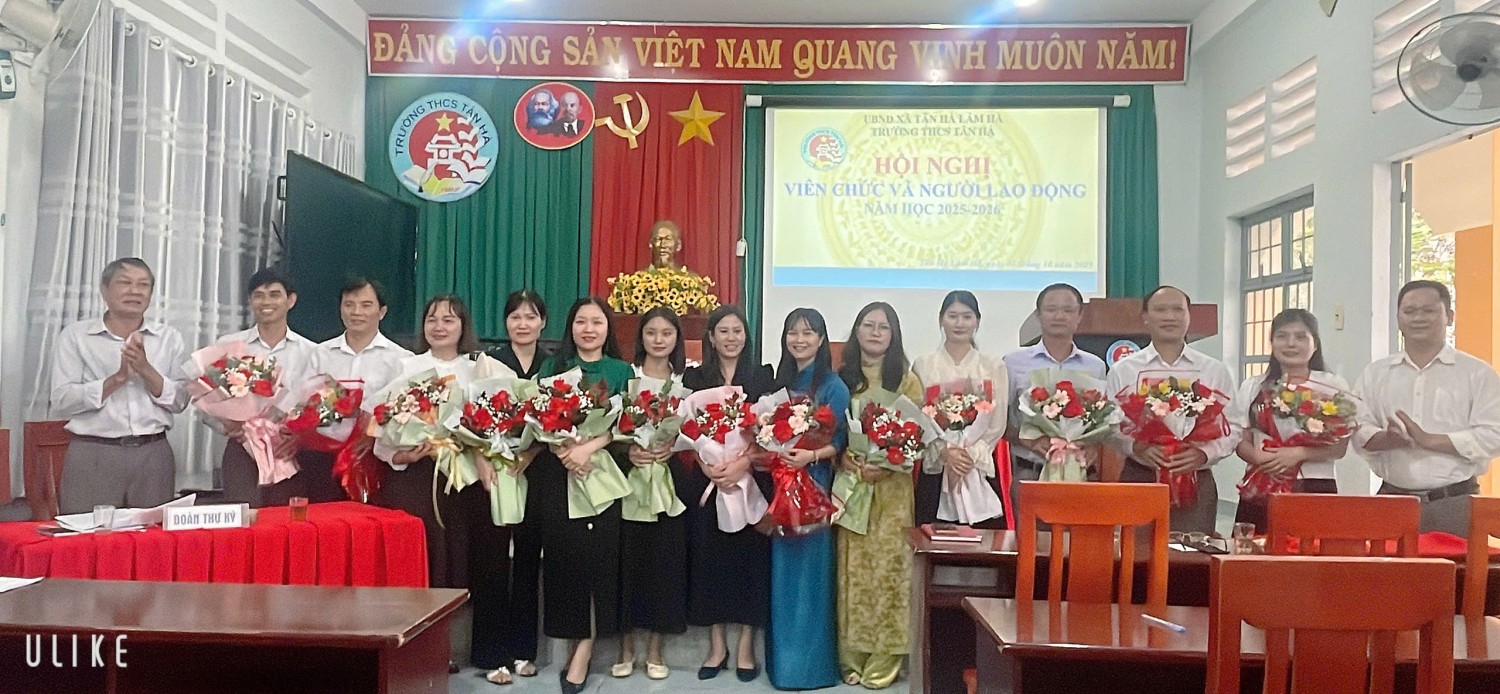 HỘI NGHỊ VIÊN CHỨC TRƯỜNG THCS TÂN HÀ, NĂM HỌC 2025-2026